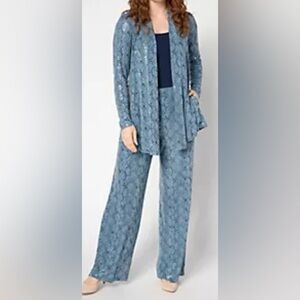 2 NWOT Piece sequin snake print Set Wide leg pants & Blouse open style NWOT